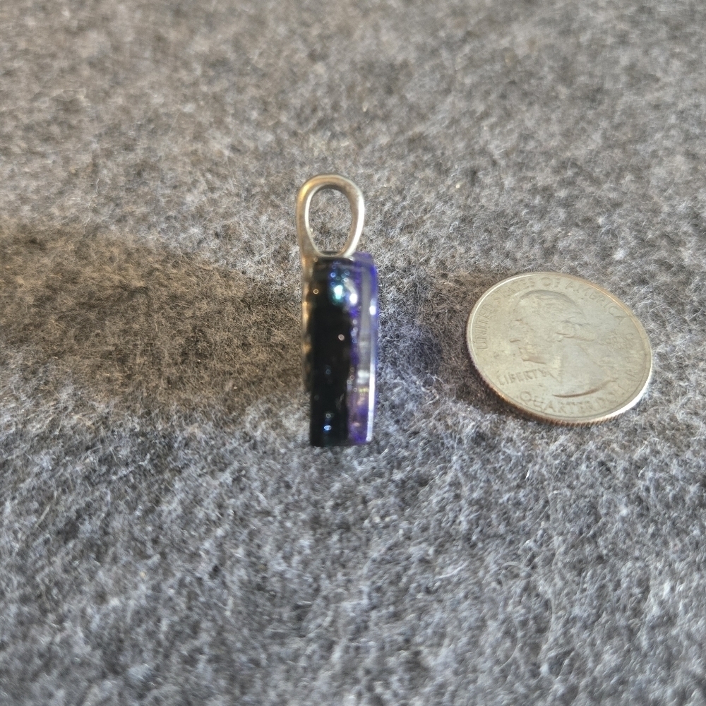 Glass Heart Pendant - Picture 5 of 6